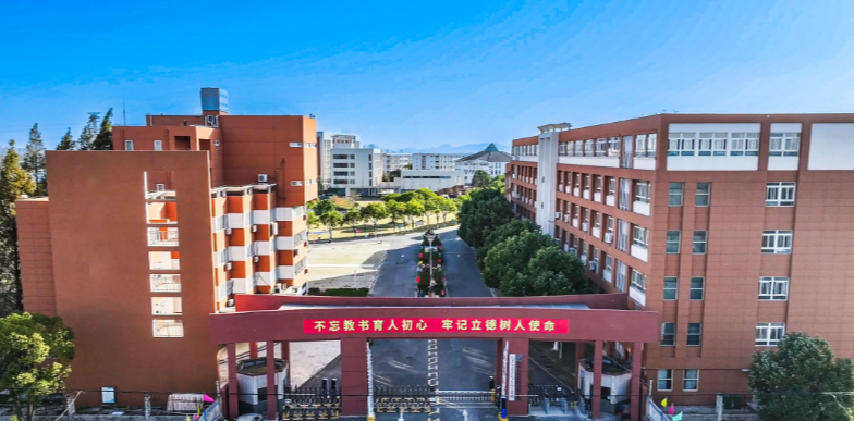 沒(méi)考上高中怎么辦？2025年合肥女生選擇醫(yī)藥衛(wèi)生學(xué)校的優(yōu)勢(shì)-圖1